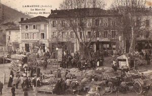 lamastre-le-marche-au-champs-de-mars-mb-gayrard-001