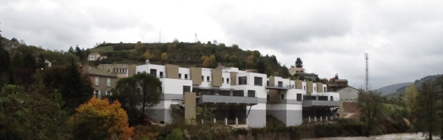 residence-du-bord-du-goufre-lamastre