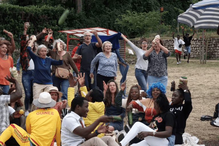 « Les cornichons » de Nino Ferrer la vidéo du festival solidaire à